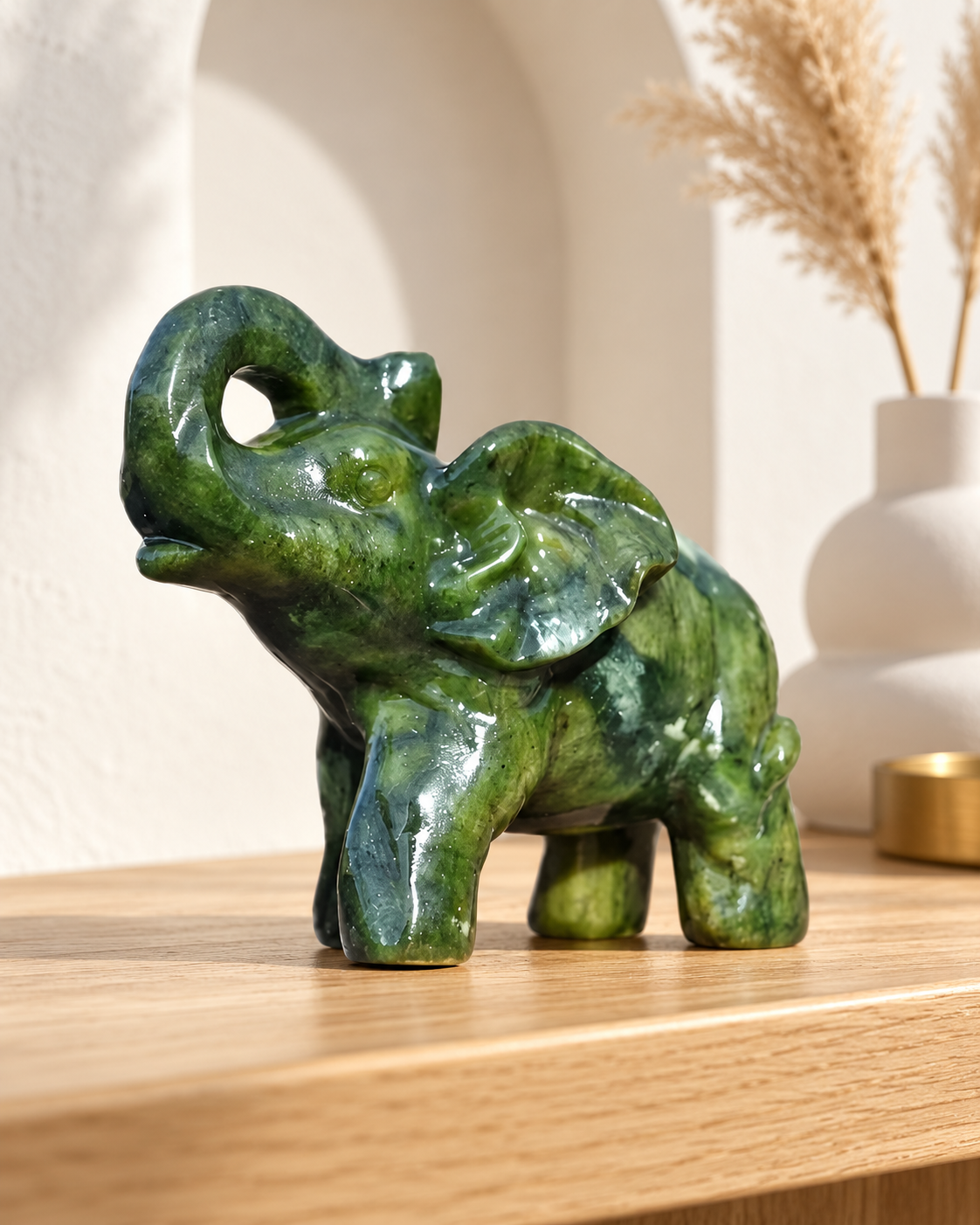 Éléphant en jade Taille environ 5 cm,