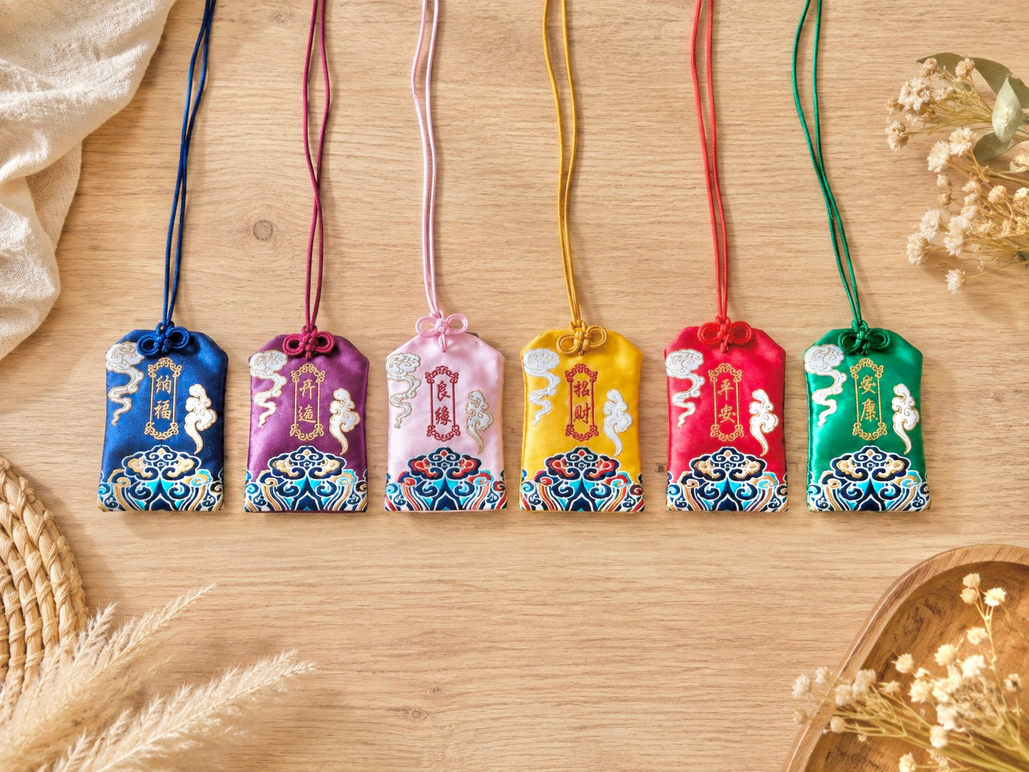 OMAMORI 🇯🇵