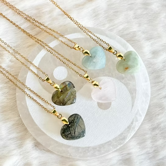 Collier LOVE
