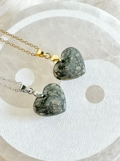Collier LOVE