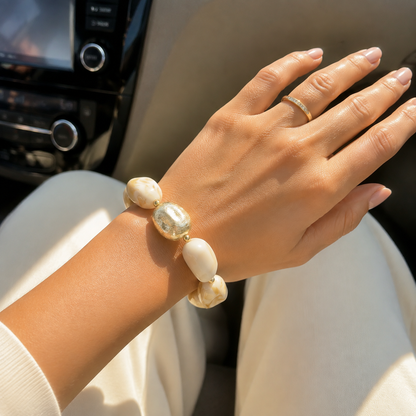 Bracelet «  Élégance nacrée »